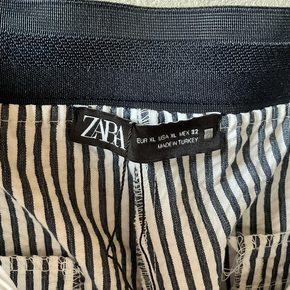 Zara pants. Navy blue and white. NWT. Size XL
